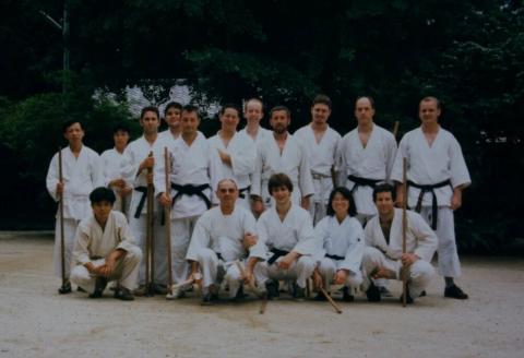Julien Dubergey et Daniel Toutain, après la pratique des armes à Iwama en 1996