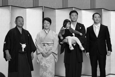 Hitohira Saito, sa femme Hisako, Yasuhiro et Mitsuyoshi